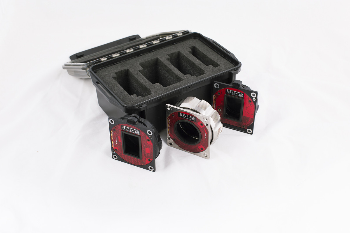 Red-Lens-Mounts-03.jpg