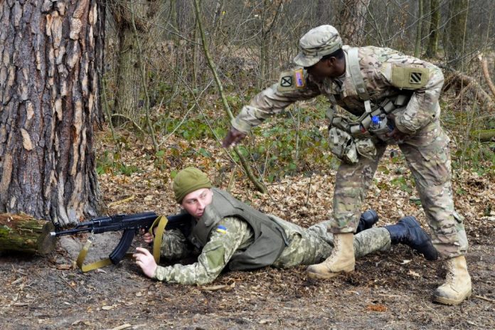 Amerikai kiképzők az ukrán hadseregnél