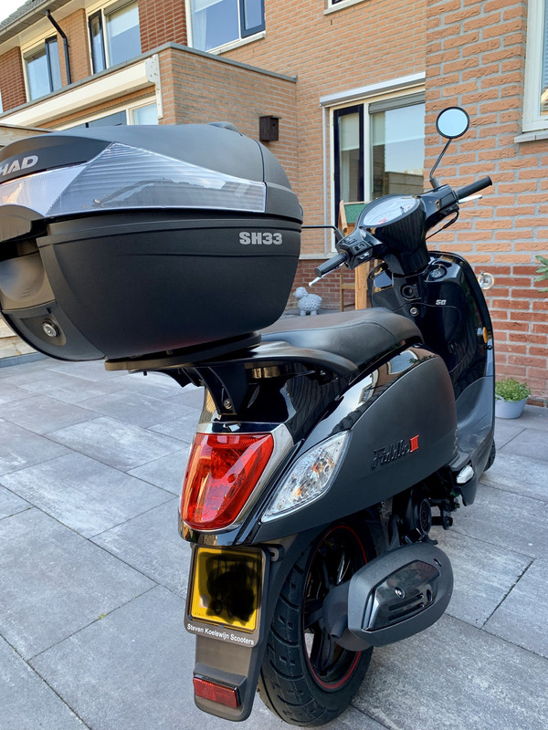 8AE49BFC-BA95-4AFB-B8C6-06231627F596