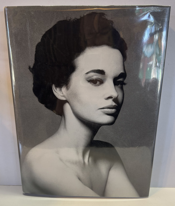 The World of Gloria Vanderbilt