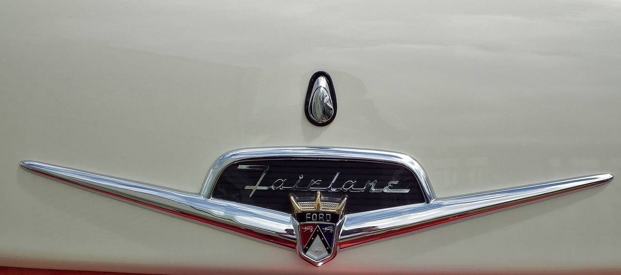 logo fairlane