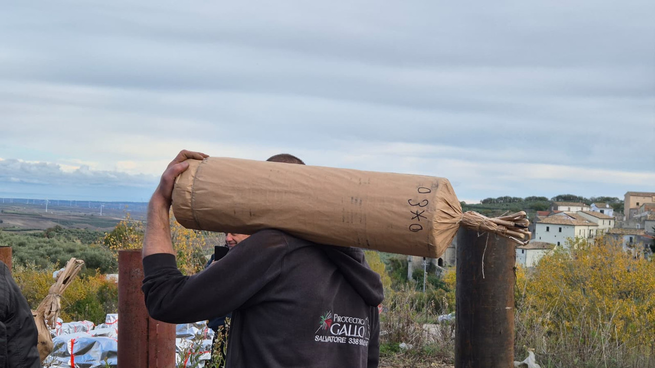 Fireworks events and various &bull; Re: How many different "fermata" shells are possible?