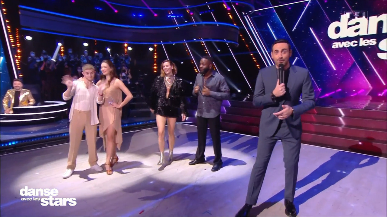 2021-11-12_21_05_TF1_Danse-avec-les-stars.mp4_snapshot_15.29.597