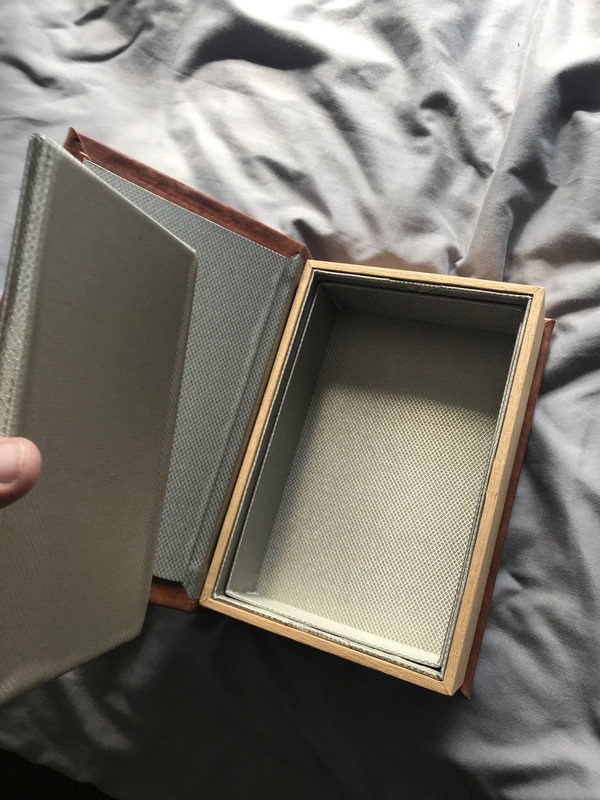 85D44B56-04DB-470A-A64F-32DE82E02898