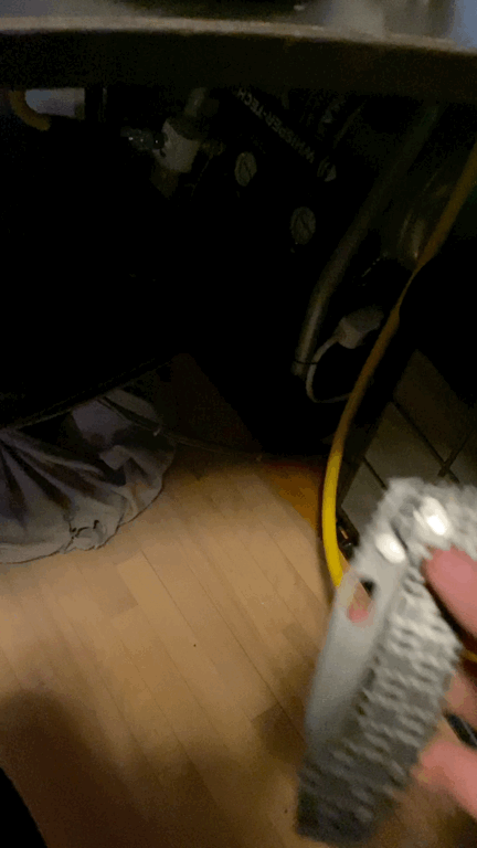 F0-A8-E681-650-C-4362-8-C00-502-E4-A43084-A.gif