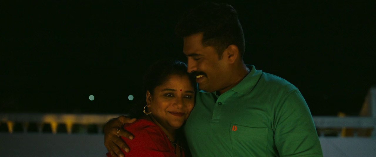 Fussclass-Dabhade-2025-WEBRip-MARATHI-720p-x264-AVC-AAC-2-0-mp4-0004