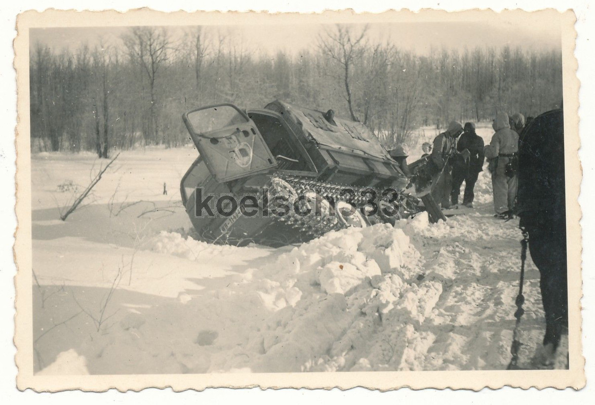 Foto Raupenschlepper OST umgestützt  Wehrmacht P