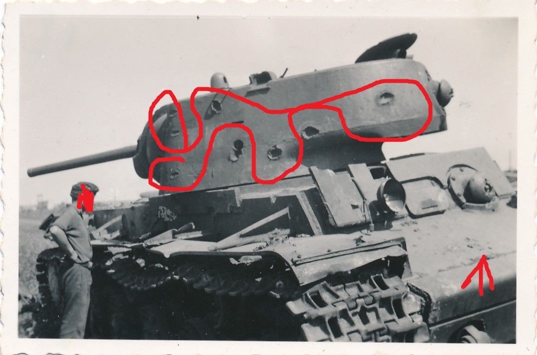 Russland russischer Panzer KV I Beschußschäden WK II