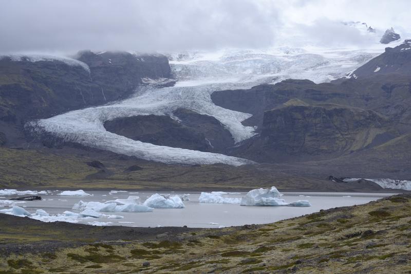 Entre hielo y ceniza. - Islandia, donde la tierra ruge. (21)