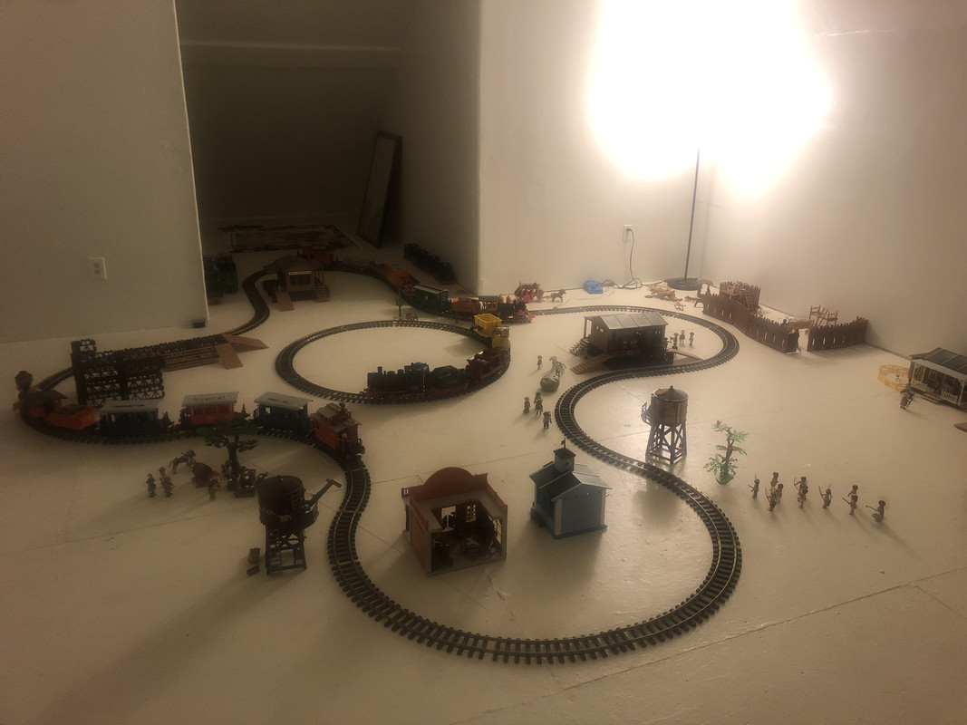 ABBD0DA7-645F-4060-953F-43D4BC7B6DC8