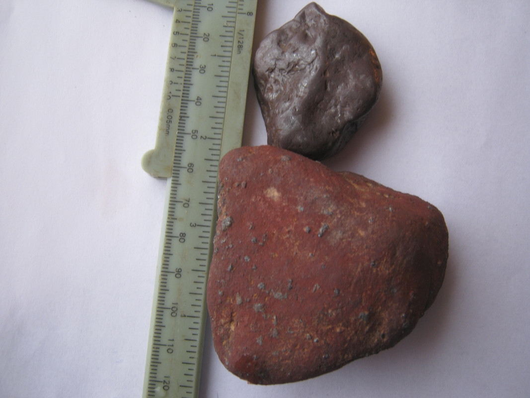 Hematiitti 009