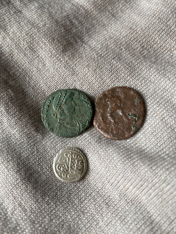 E1B3DE6D-08FF-417C-A199-0A018B988D5E