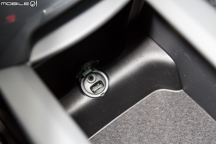 70218AC3-3CE1-4E02-8F35-95706DEC54B8