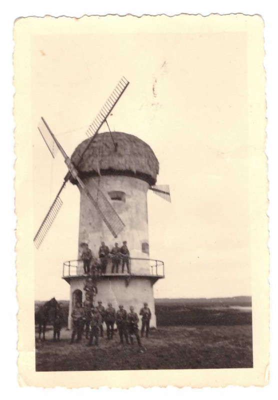 Foto --Windmühle-- Windmill vermutlich in Russland