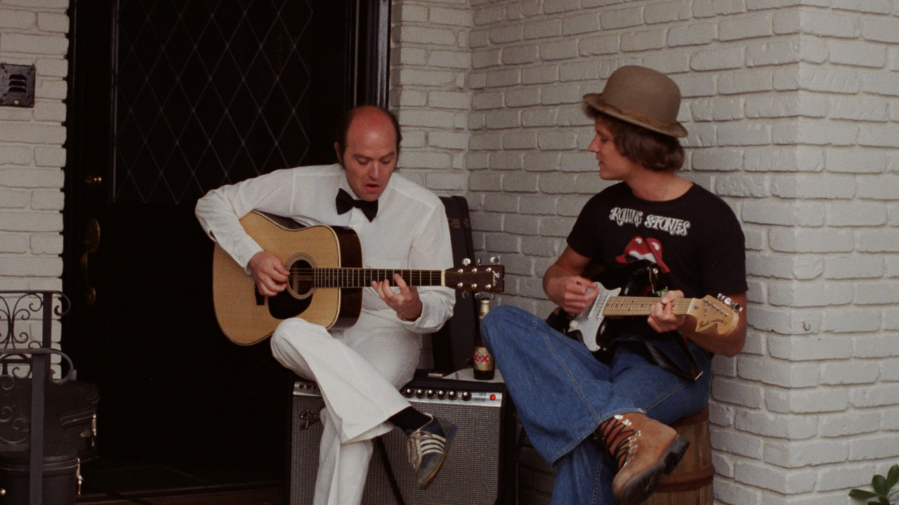 Phantasm.1979.2160p.BDREMUX.HDR.DoVi.HEVC-Нечипорук.mkv_snapshot_00.16.21.606