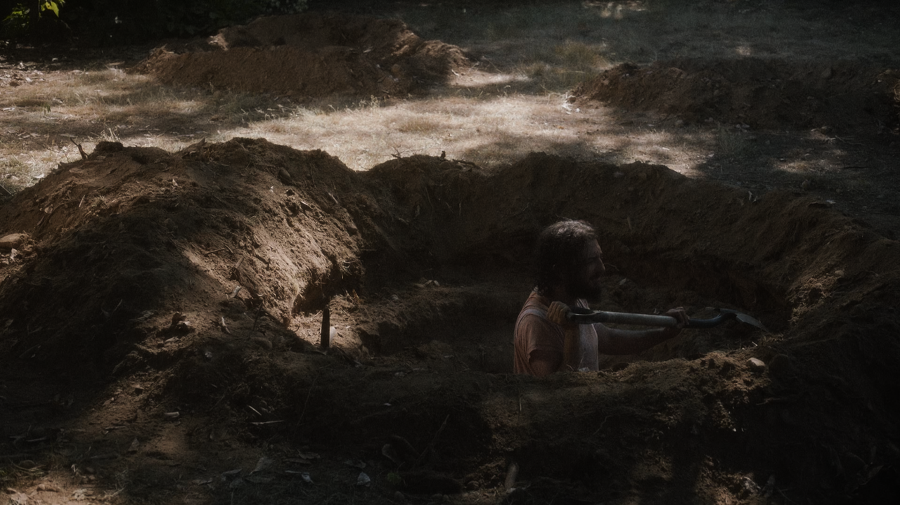 Showing.Up.2023.2160p.WEB-DL.HDR.DV.HEVC-Нечипорук.mkv_snapshot_01.14.58.035