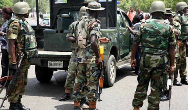 Nigerian-Army-on-the-show-of-force