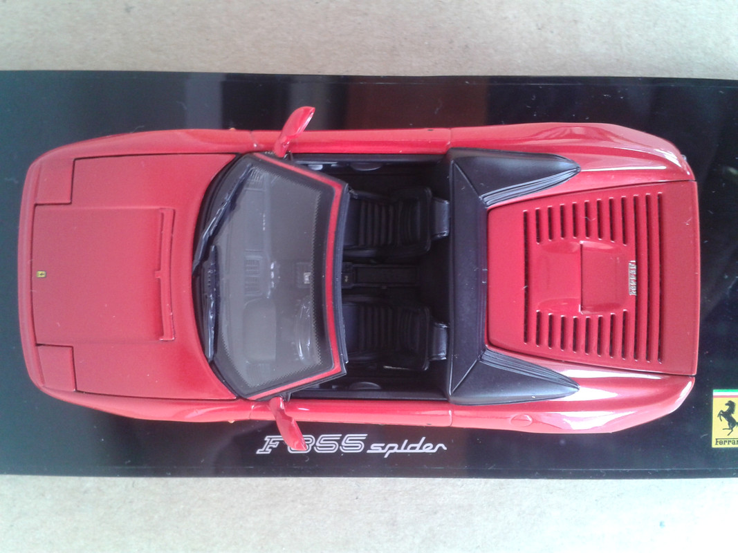 1995 Ferrari F355 Spider (Kyosho) (13)