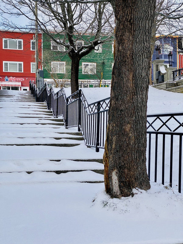 40E80863-2C7F-45DF-BDF9-9D633D5AA2BC