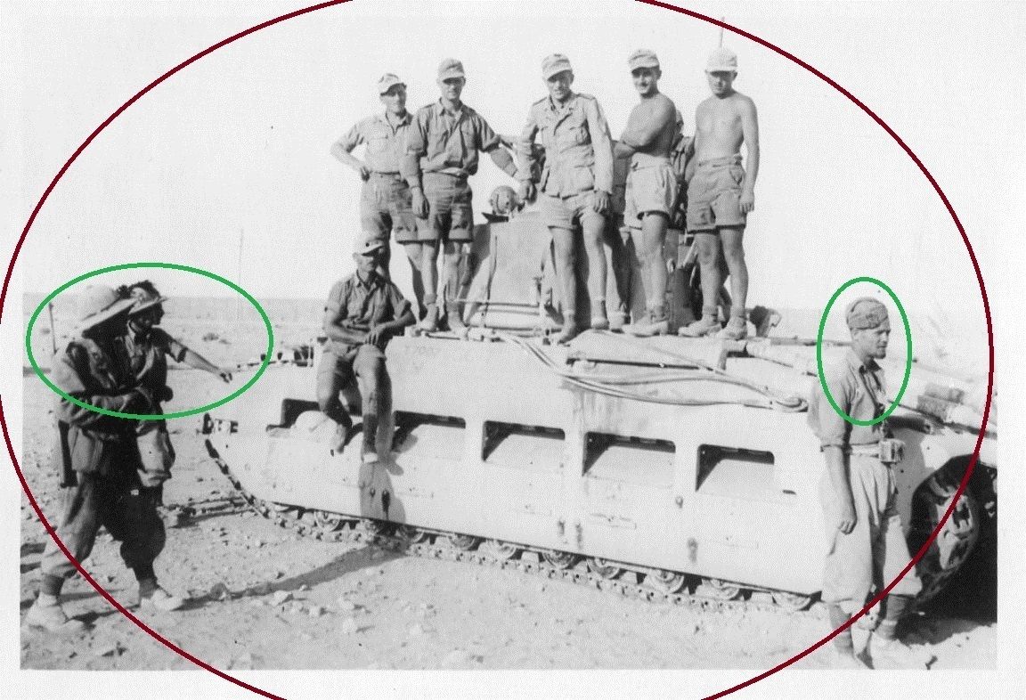 WW II Foto England Panzer erobert in der Wüste A