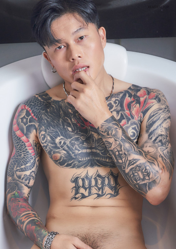FLESH 02-106