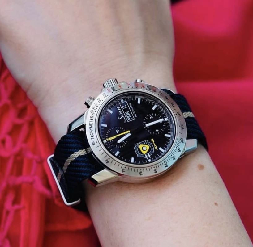 C4D607A1-0256-4402-9073-885E88E9D05D