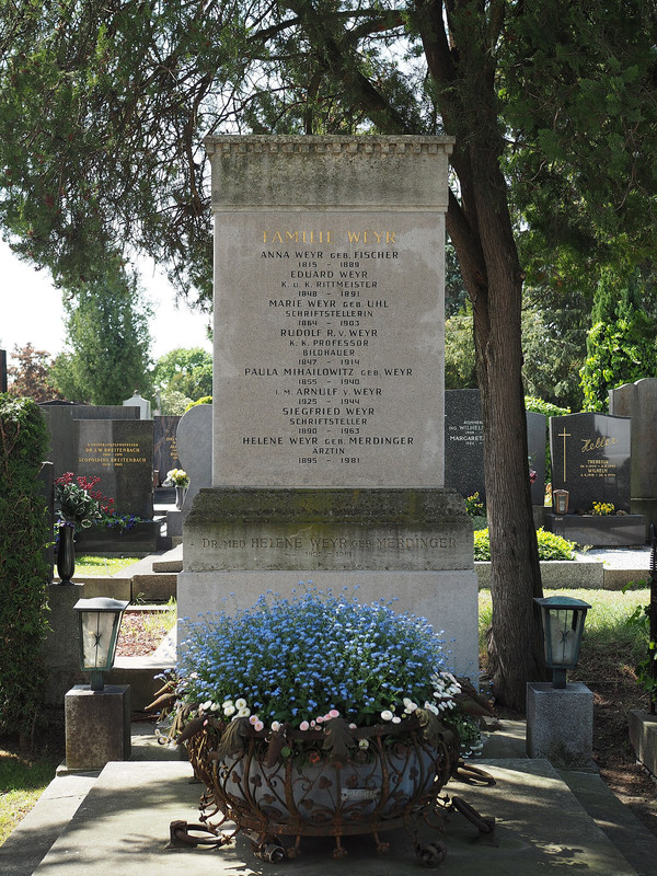 Weyr-family-grave-Vienna-2018