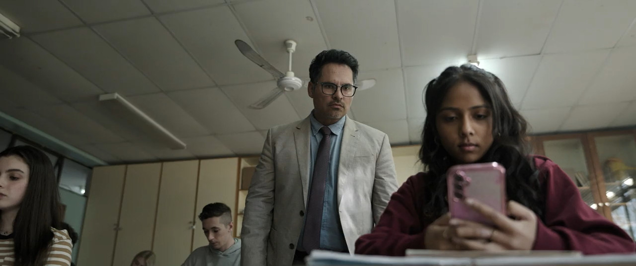 Good Luck, Have Fun, Don't Die 2026 BluRay [Hindi + English] 480p 720p ESub Screenshot