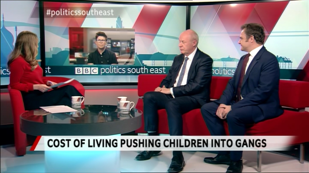 12.18 - 10.05.00 - Politics South East. The latest political news, in....ts_snapshot_08.00.935