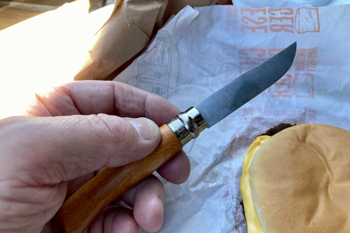 9F75C32B-416F-44B8-90CF-5E0B21C85FEA