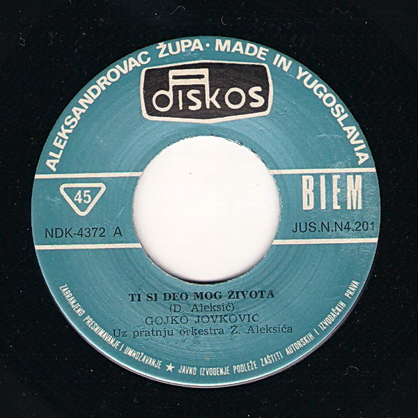 R-3253927-1322504943