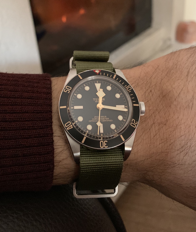 E53BBD05-0C79-4A67-8B02-C5FE03C29A94