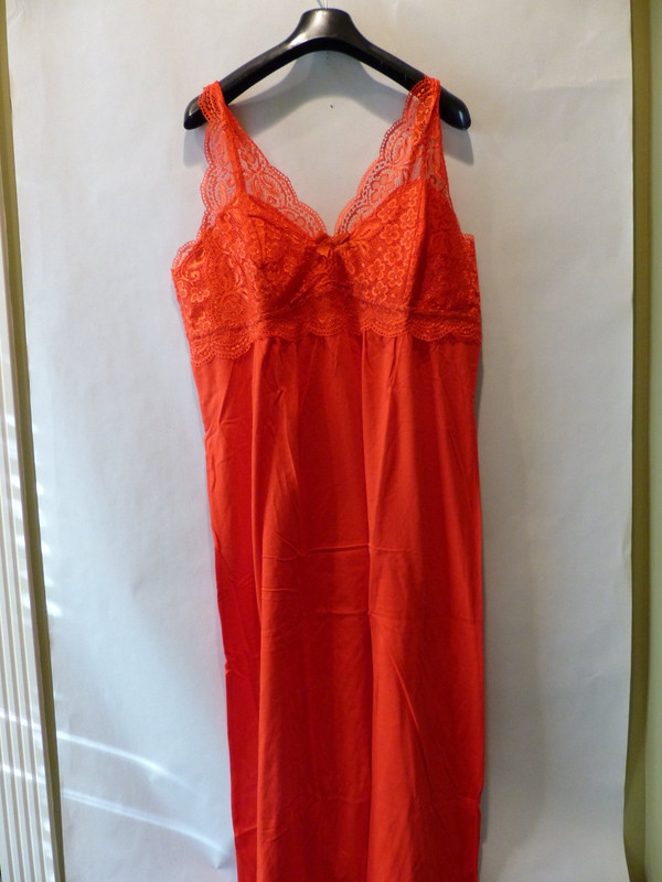 AVENUE BODY WOMENS COMFORTABLE SLEEVELESS RED LACE MAXI  SLEEP DRESS SZ 18/20