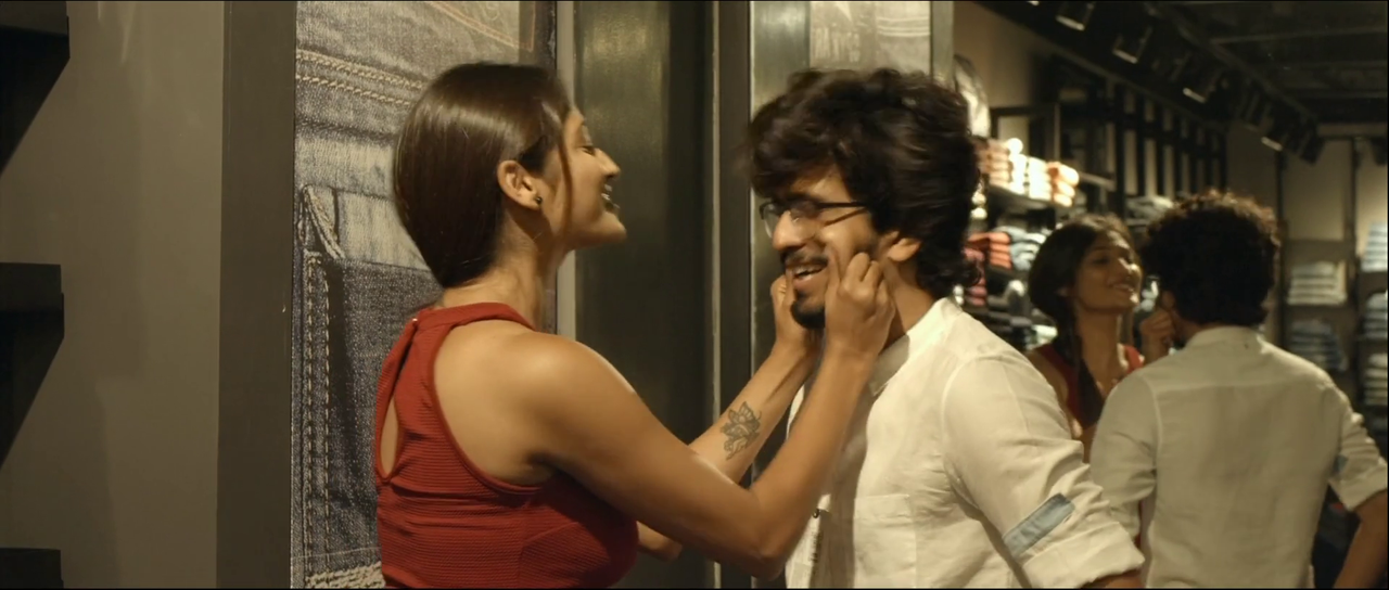 vlcsnap-2025-04-28-23h29m20s228