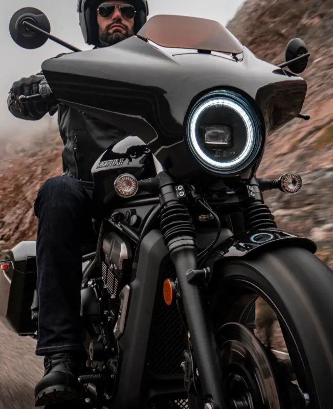 calibro_bagger_editorial_pic_vertical1-1280x1572.png