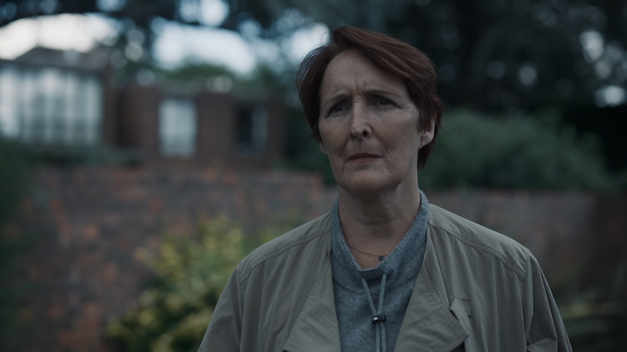 Killing.Eve.S04E05.Don’t.Get.Attached.1080p.10bit.BluRay.AAC5.1.HEVC-Vyndros.mkv_snapshot_13.47_[202