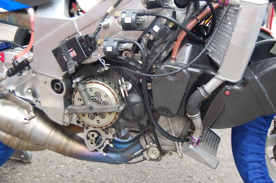 1999SuzukiXR89RGV500EnginedetailExKennyRoberysJn
