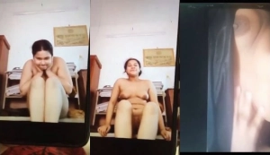 Sexy Desi Girl Shows Nude Body