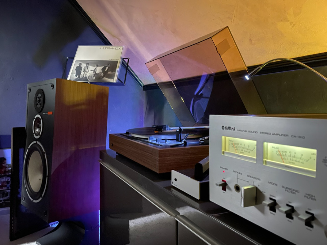 877B6D27-2117-4BEF-BD66-DDC8CAD1CCE1