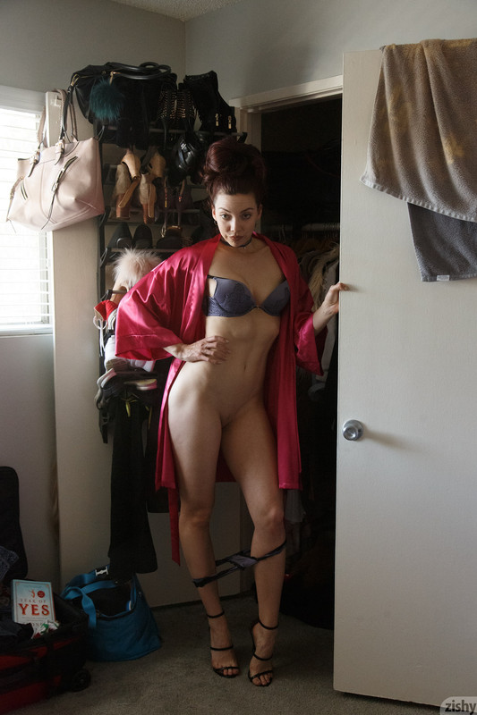 full_054_0284085408101057