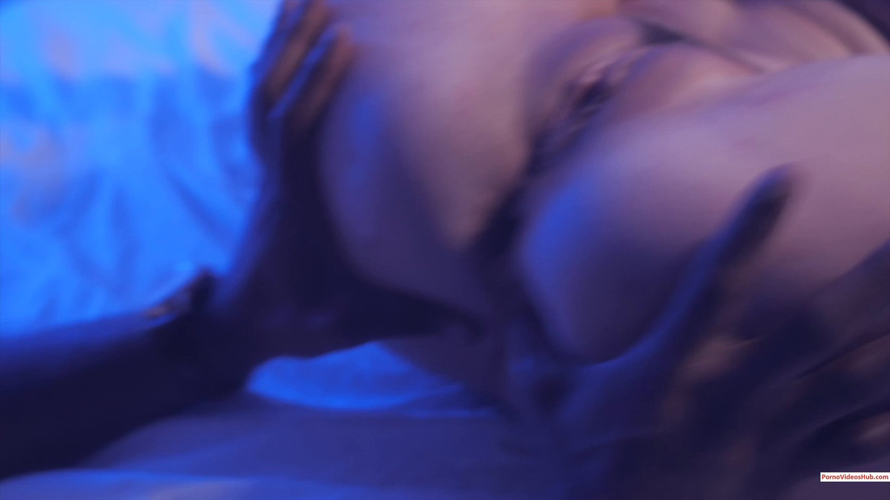 Alyx Star - Creampie BBC Sextape With Troy.mkv.0026