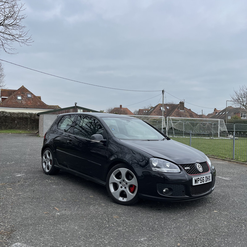 3272DB37-B8BD-4F14-9A3F-D7E838C62A8D