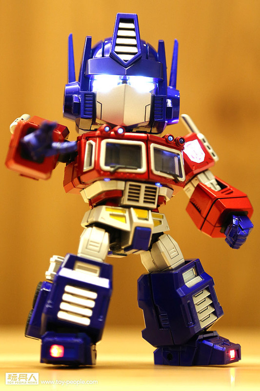 Kids-Logic-SD-Optimus-Prime-007_1386786049