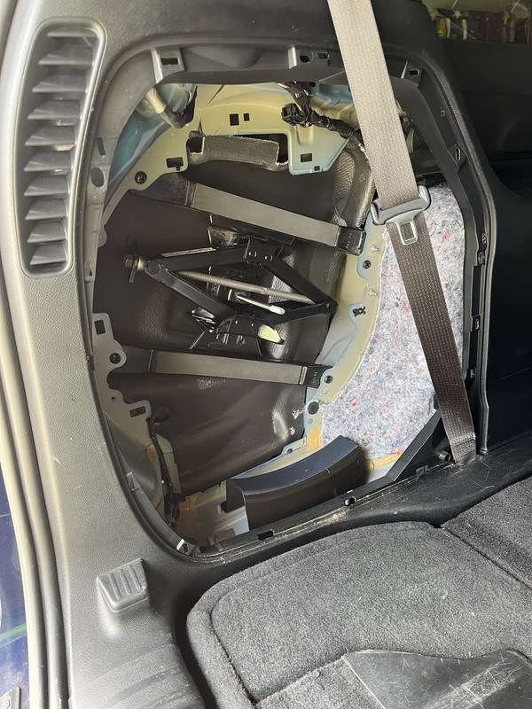 Adding spare tire 2017+ Chrysler Pacifica Minivan Forums