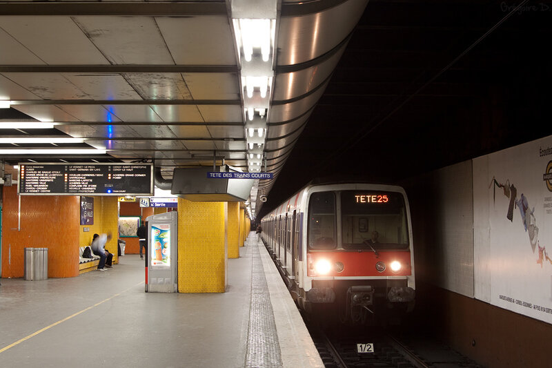 Station Parlement