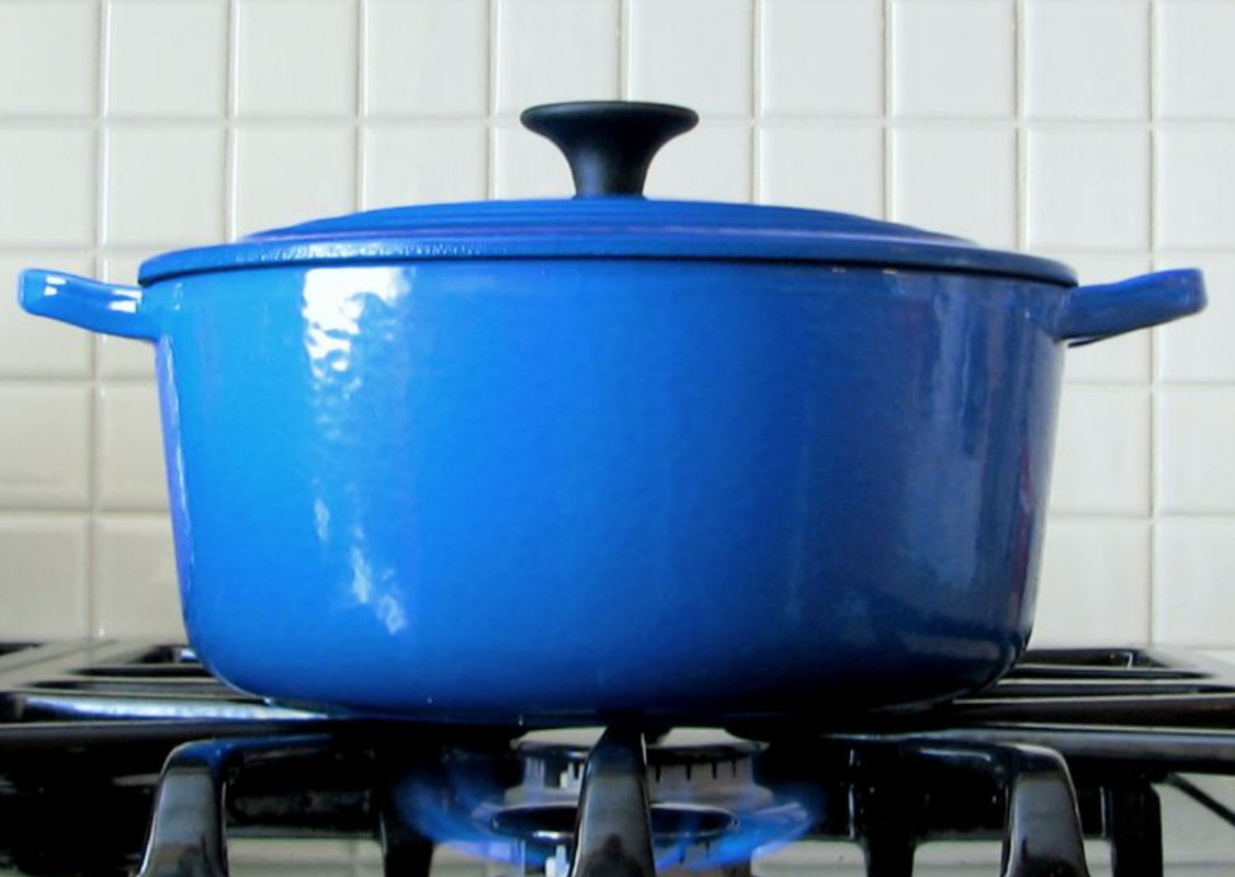 Bluecasserolepot.jpg