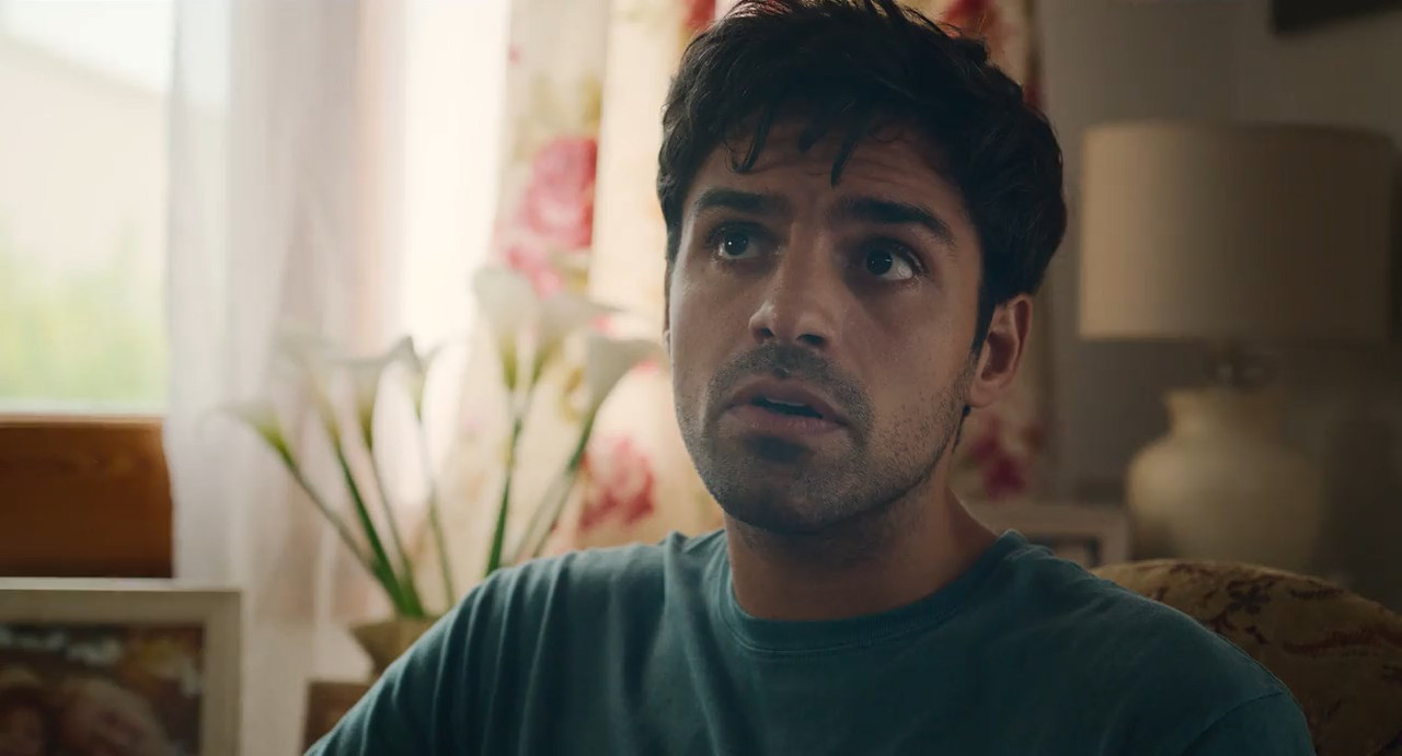 Who Is Erin Carter? (2023) Season 1 [Hindi + Tamil + English] WebRip 480p, 720p ESub - Complete Screenshot