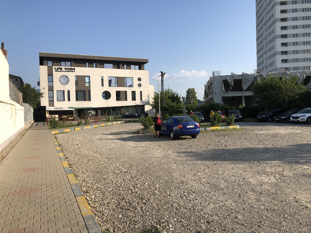 EDA5B837-3E81-4025-B154-332DDB168C2B