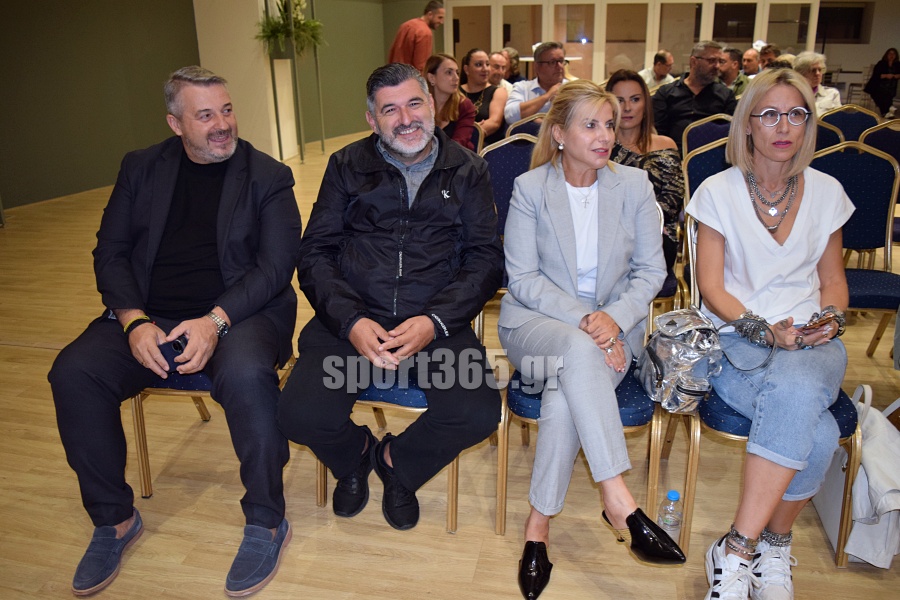 , &Kappa;&alpha;&lambda;&alpha;&mu;ά&tau;&alpha; 80: &Tau;ί&mu;&eta;&sigma;&epsilon; &chi;&omicron;&rho;&eta;&gamma;&omicron;ύ&sigmaf; &kappa;&alpha;&iota; &upsilon;&pi;&omicron;&sigma;&tau;&eta;&rho;&iota;&kappa;&tau;έ&sigmaf;, &pi;&alpha;&rho;&omicron;&upsilon;&sigma;ί&alpha;&sigma;&epsilon; &tau;&eta; &phi;&alpha;&nu;έ&lambda;&alpha; &kappa;&alpha;&iota; &tau;&omicron; ό&rho;&alpha;&mu;&alpha; &gamma;&iota;&alpha; &tau;&eta; Volley League – &Phi;&omega;&tau;&omicron;&gamma;&rho;&alpha;&phi;ί&epsilon;&sigmaf; &kappa;&alpha;&iota; &beta;ί&nu;&tau;&epsilon;&omicron;