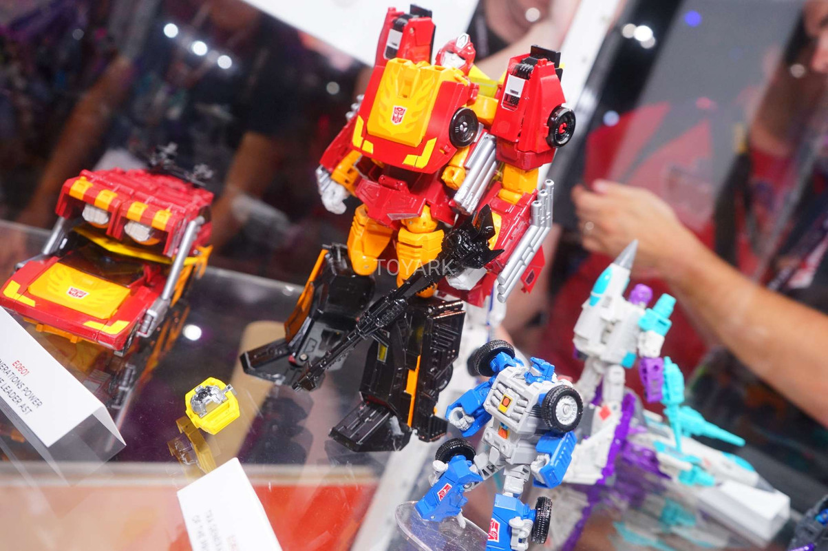 SDCC-2017-Transformers-Hasbro-Thurs-005